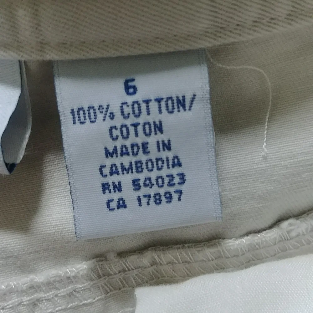 Old Navy Shorts - Picture 4 of 5